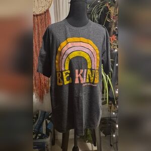 Simply Southern Be Kind Graphic Womens T-Shirt - Gray Medium Rainbow